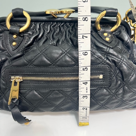 MARC JACOBS Black Quilted Leather handbag Adjustable chain strap Gold hardware - Picture 10 of 13
